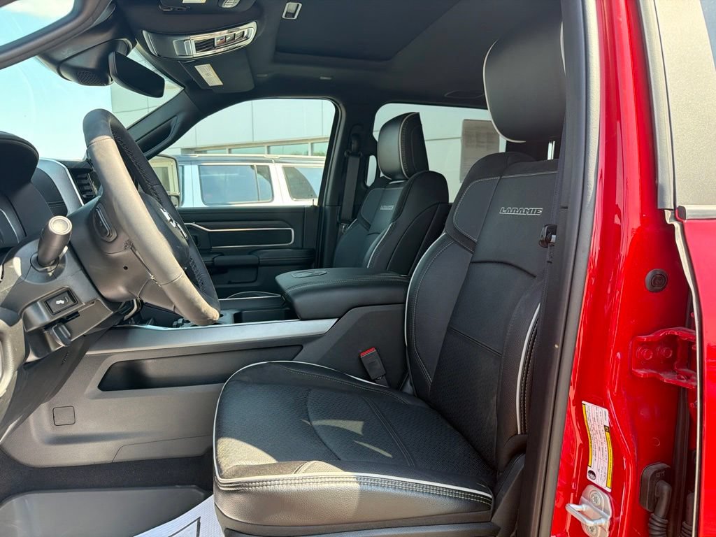Used 2026 RAM 2500 Laramie AWD/4WD image 11