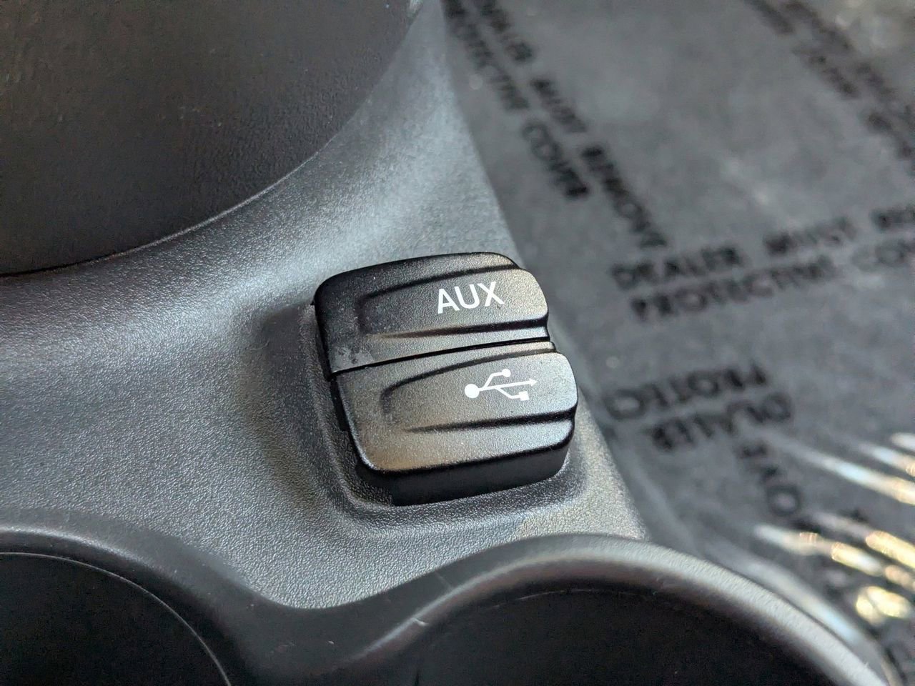 Used 2015 FIAT 500 Pop image 25