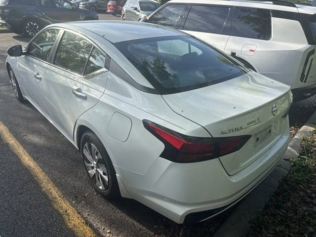 Used 2022 Nissan Altima 2.5 S FWD image 4