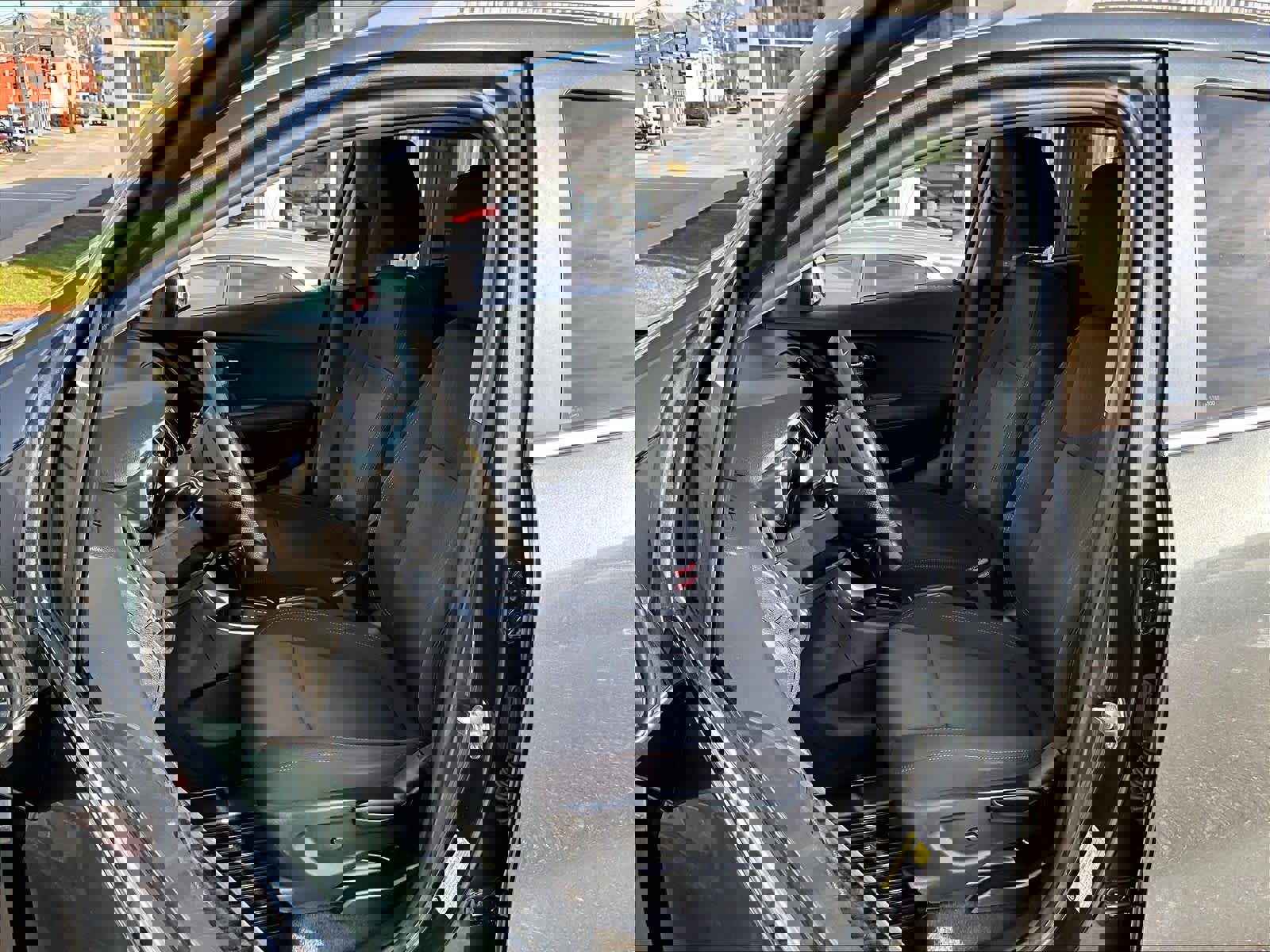 Used 2020 Chevrolet Trax LT image 10