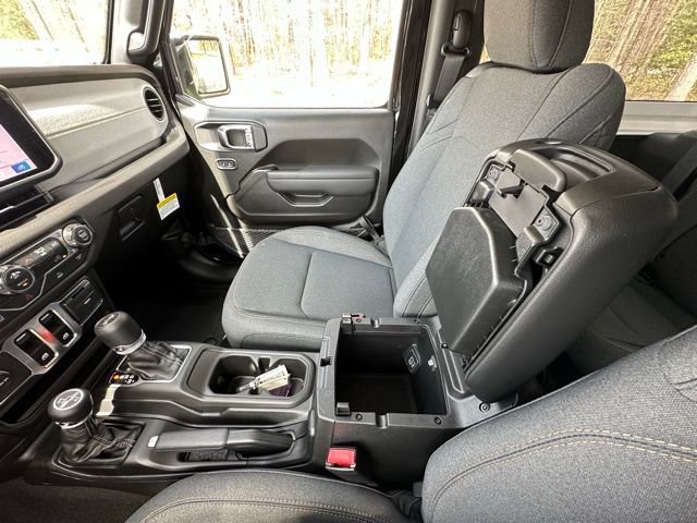 New 2026 Jeep Wrangler Sport AWD/4WD image 22