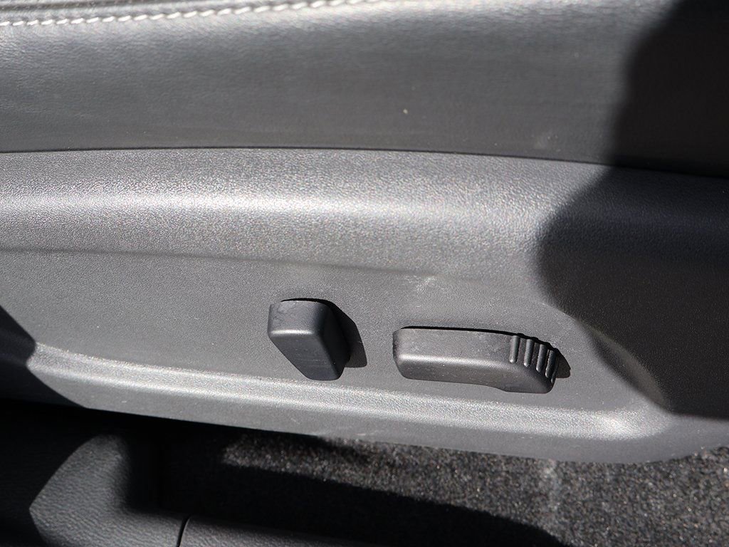 Used 2024 Nissan Murano SV w/ SV Midnight Edition Package image 32