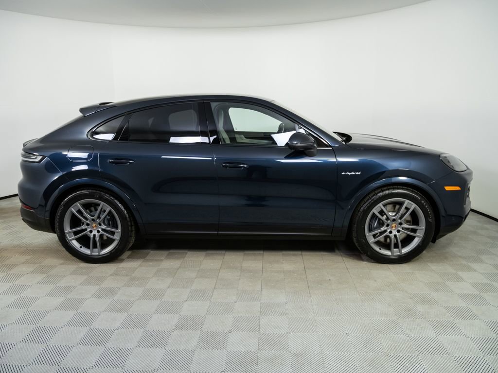 New 2026 Porsche Cayenne Base image 29