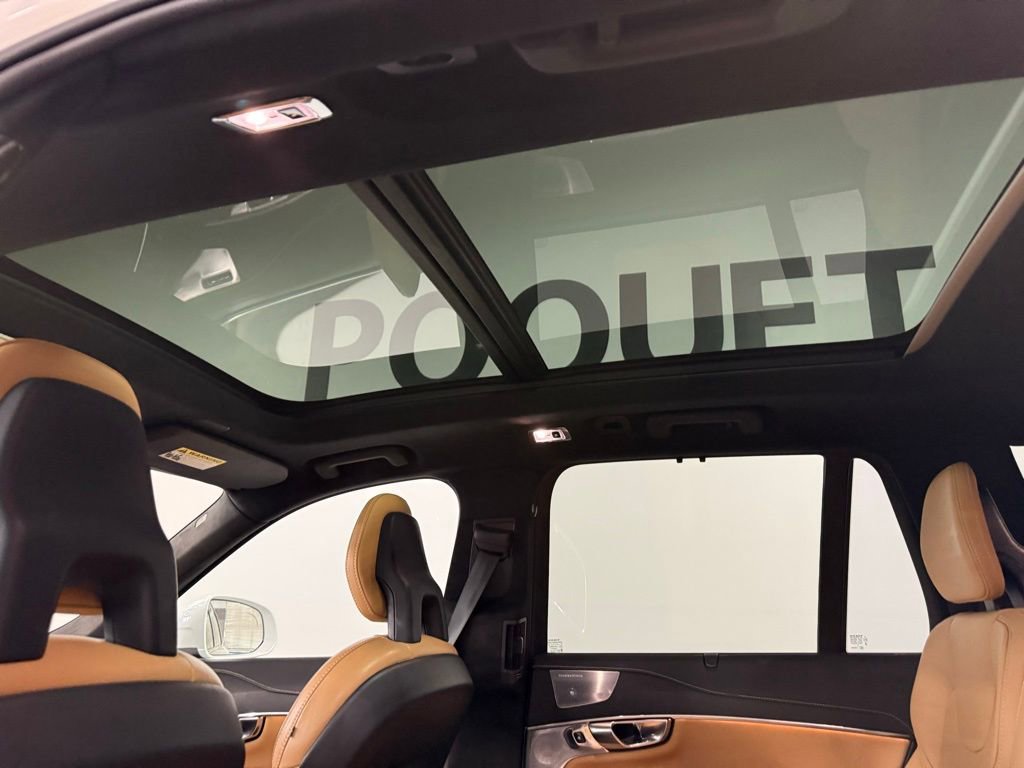 Used 2022 Volvo XC90 T8 Inscription w/ Lounge Package image 17