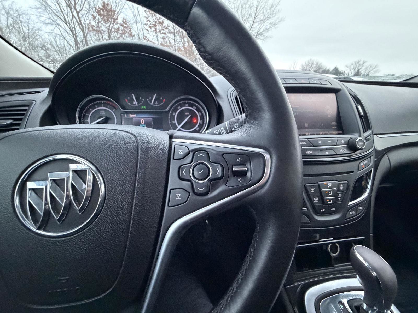 Used 2015 Buick Regal Premium image 14