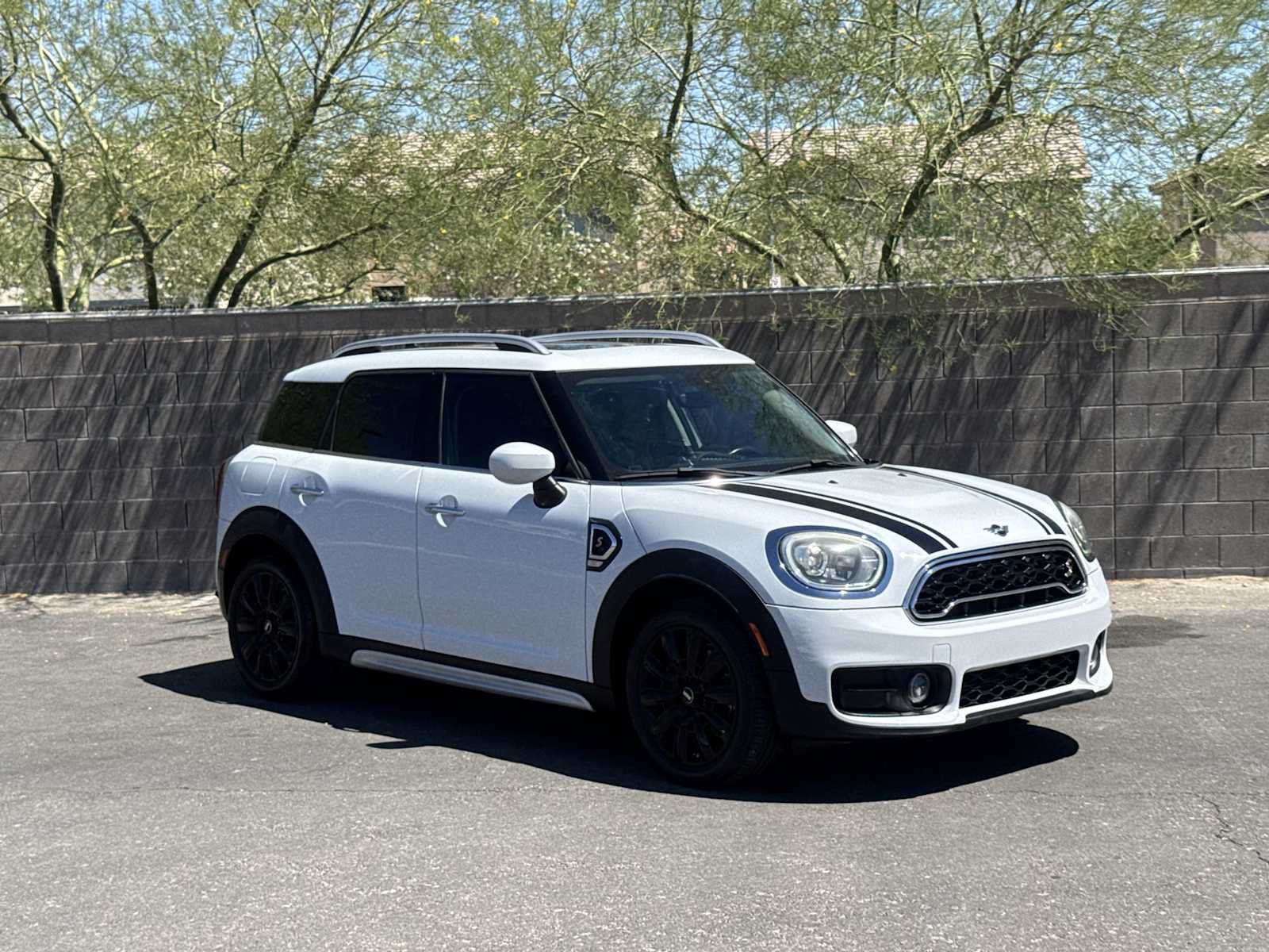 Used 2020 MINI Cooper Countryman S FWD image 2