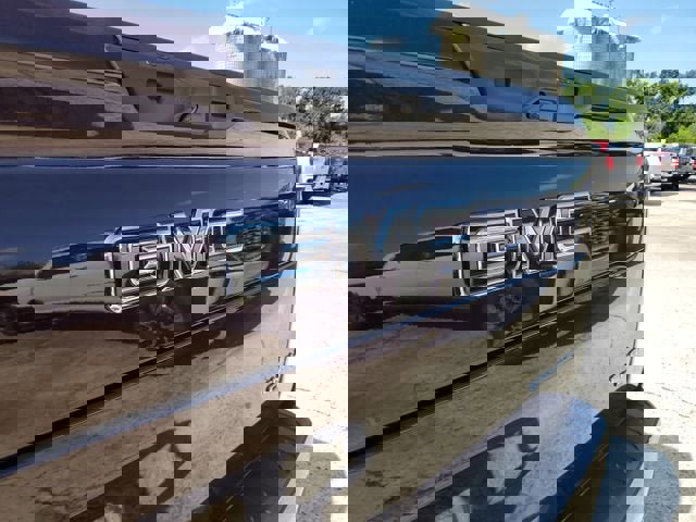 New 2025 GMC Sierra EV Denali image 8