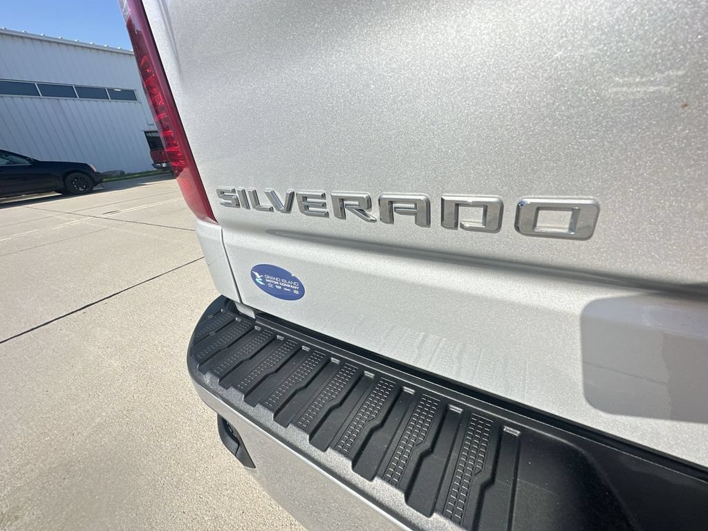 Certified 2020 Chevrolet Silverado 1500 LT w/ All-Star Edition AWD/4WD image 33