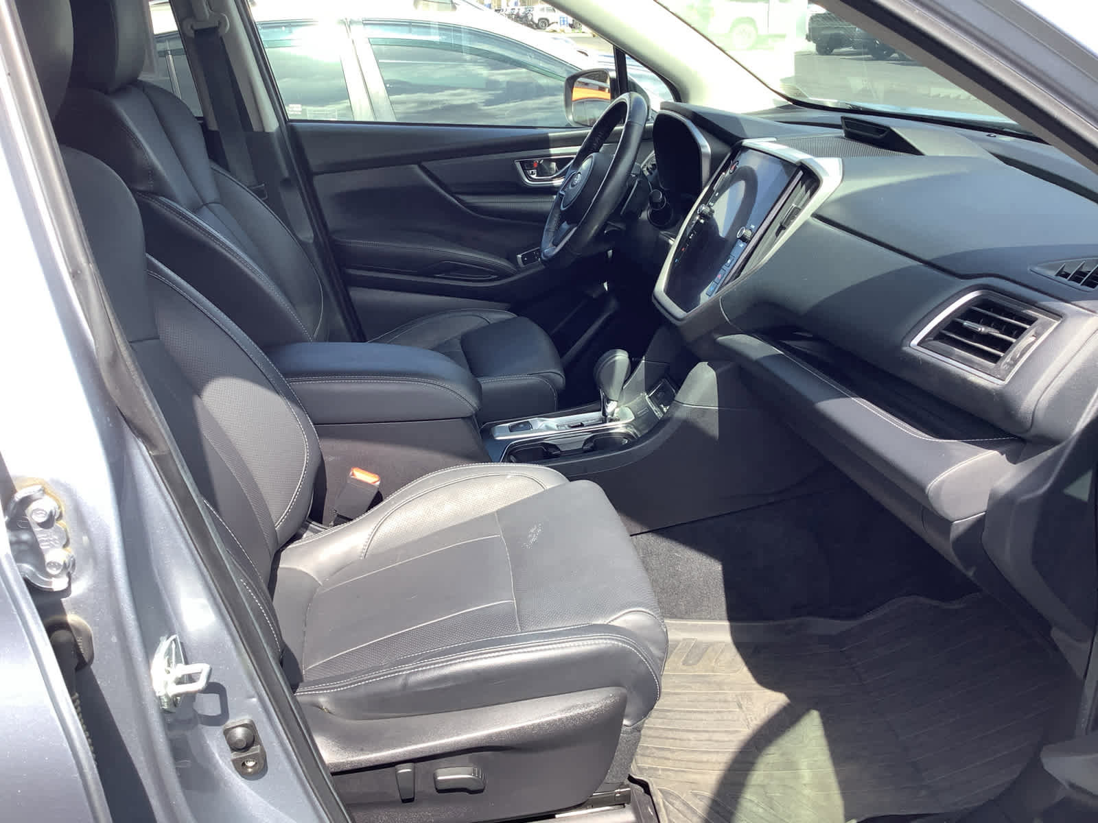 Used 2023 Subaru Ascent Limited w/ Technology Package image 7