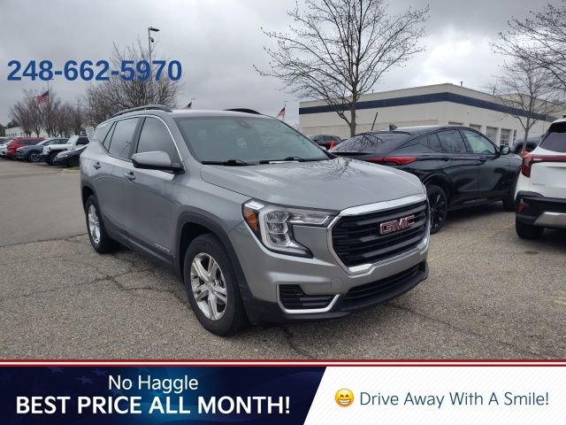 Used 2023 GMC Terrain SLE w/ Driver Convenience Package image 5