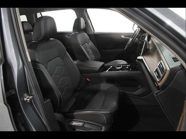 Certified 2025 Volkswagen Atlas SE AWD/4WD image 15