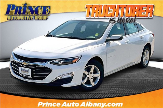New 2025 Chevrolet Malibu LS w/ Driver Confidence Package