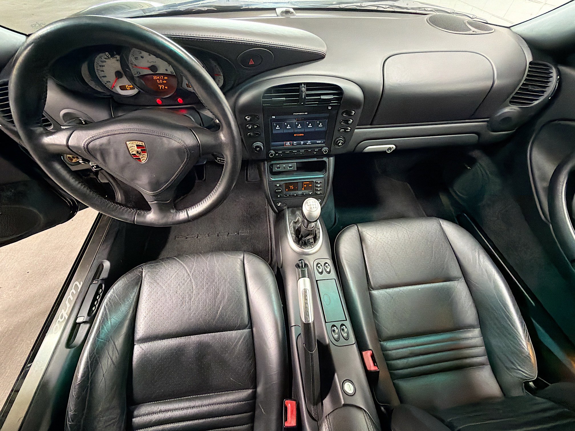 Used 2005 Porsche 911 Turbo AWD/4WD image 14
