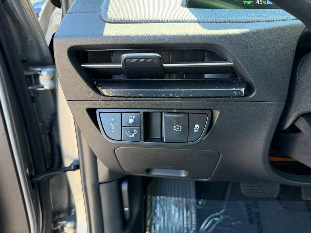 Used 2023 Kia EV6 Wind w/ Wind Technology Package AWD/4WD image 31