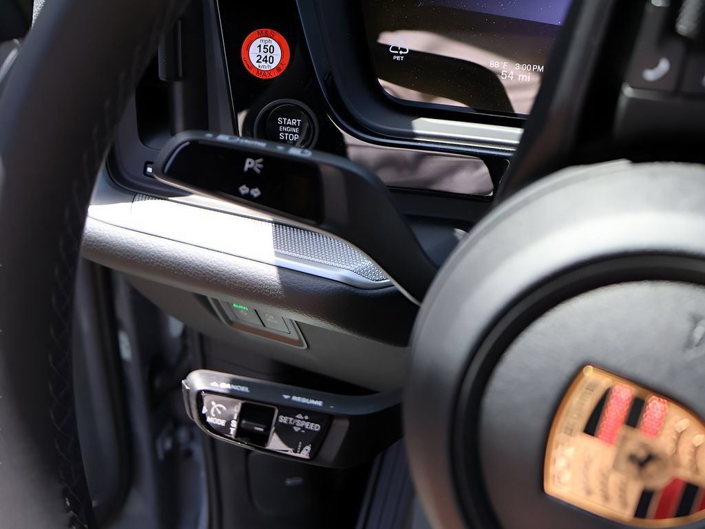 New 2026 Porsche Cayenne E-Hybrid Coupe AWD/4WD image 35