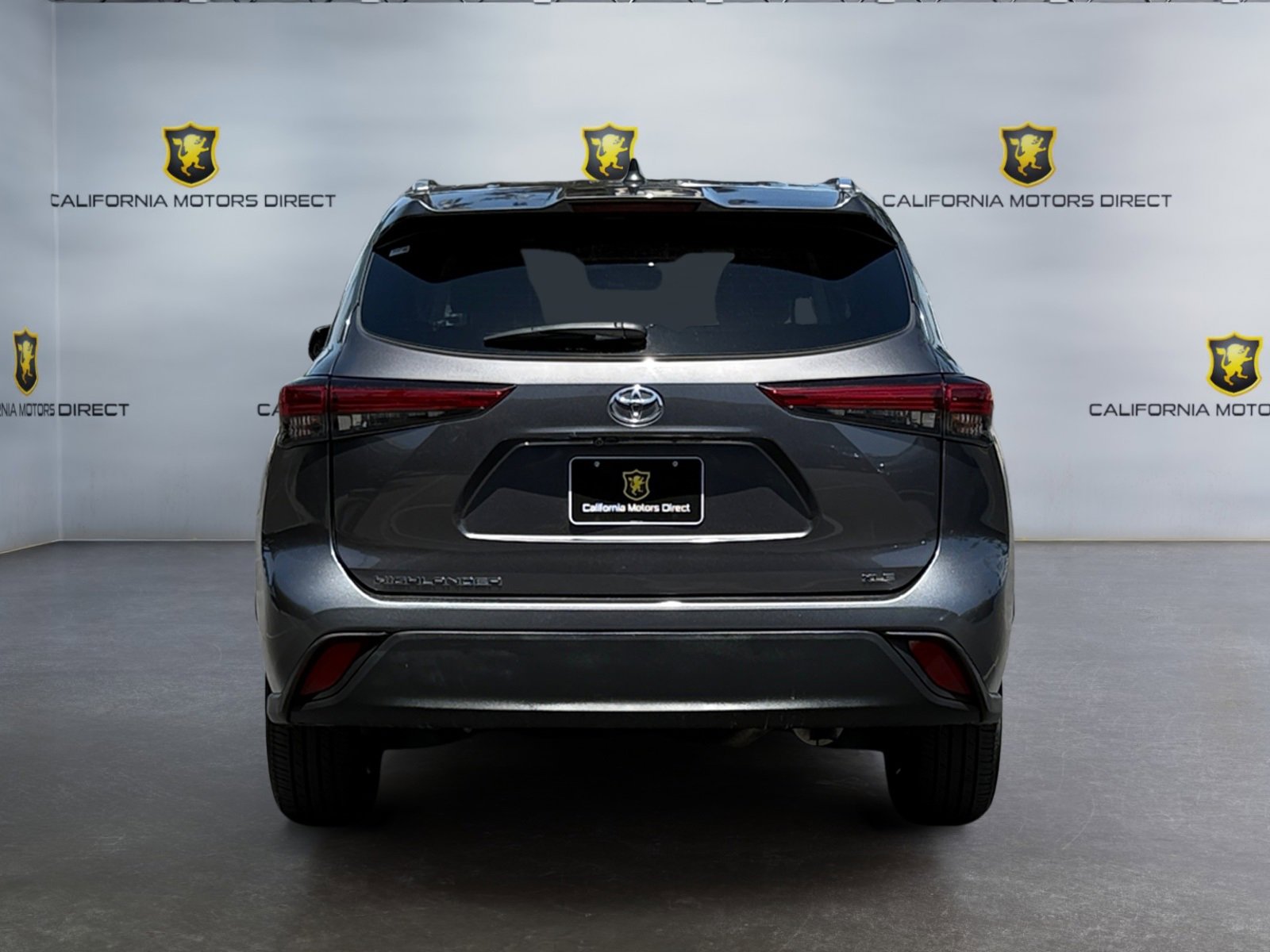 Used 2021 Toyota Highlander XLE image 4