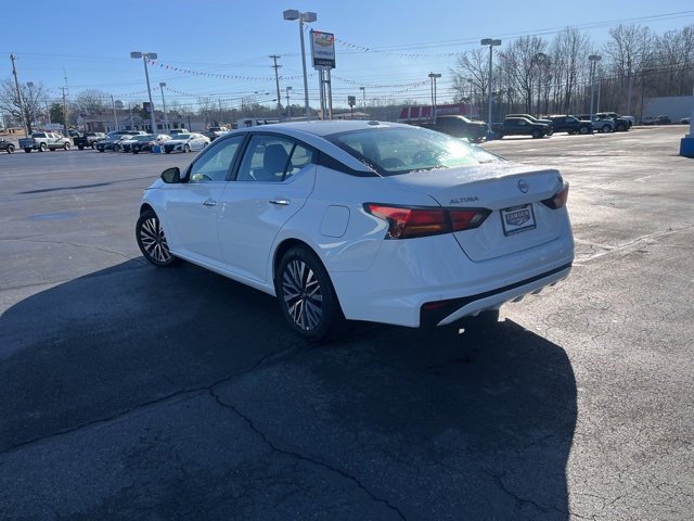 Used 2025 Nissan Altima 2.5 SV image 5