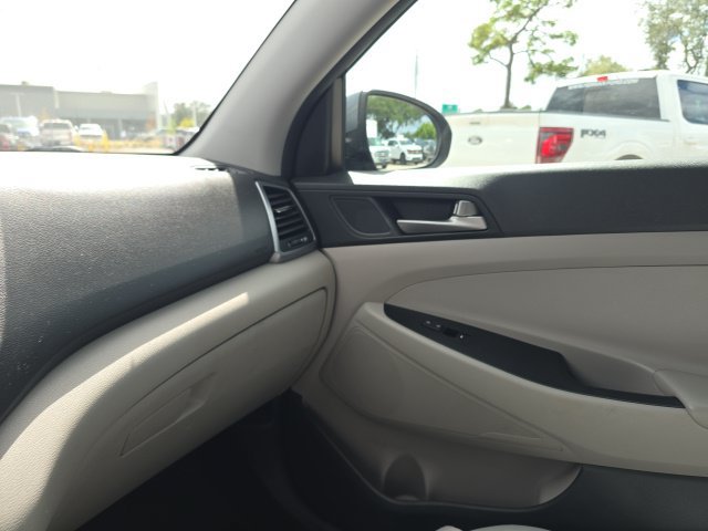 Used 2018 Hyundai Tucson SE FWD image 16