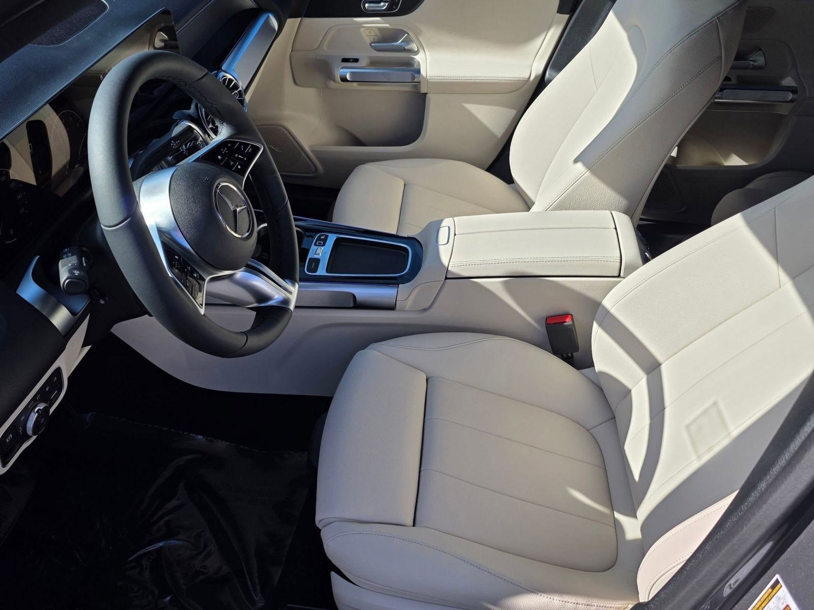 New 2026 Mercedes-Benz GLB 250 4MATIC image 25