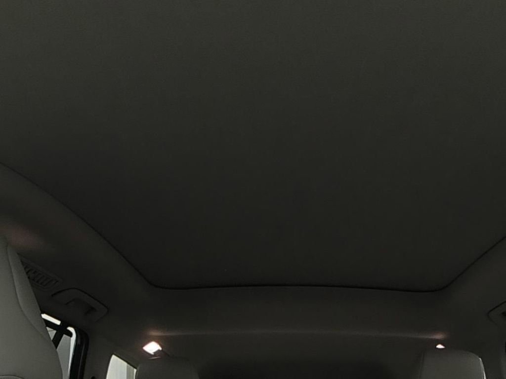 Used 2026 Toyota Grand Highlander FWD image 17