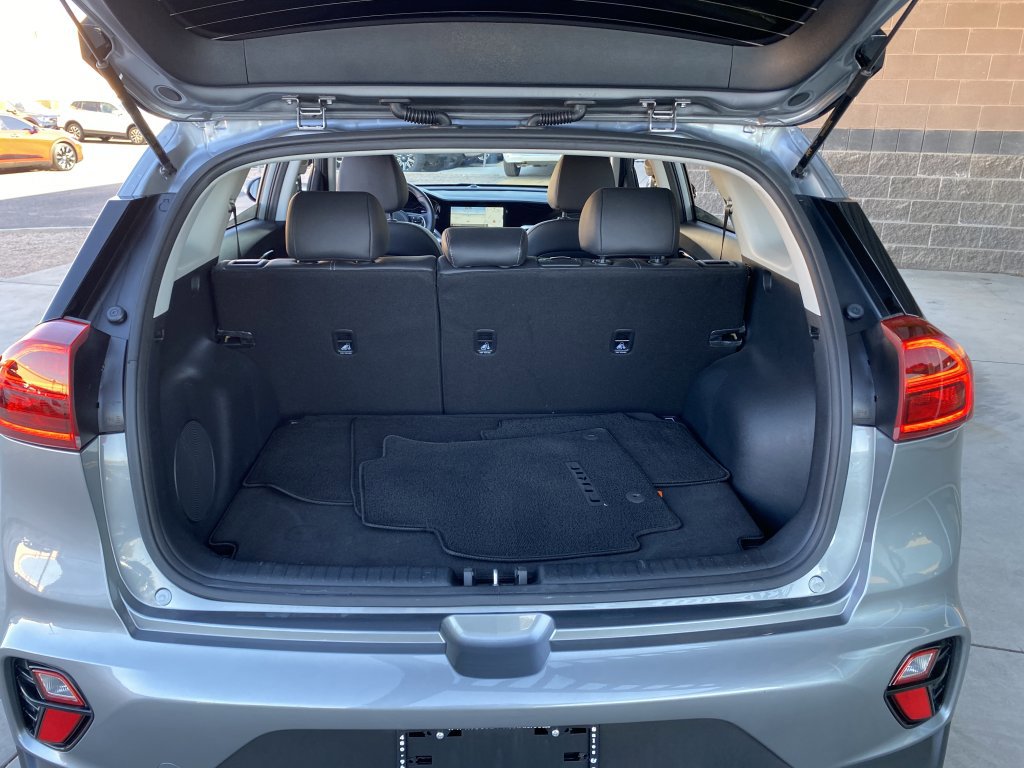Used 2022 Kia Niro Touring Special Edition FWD image 12