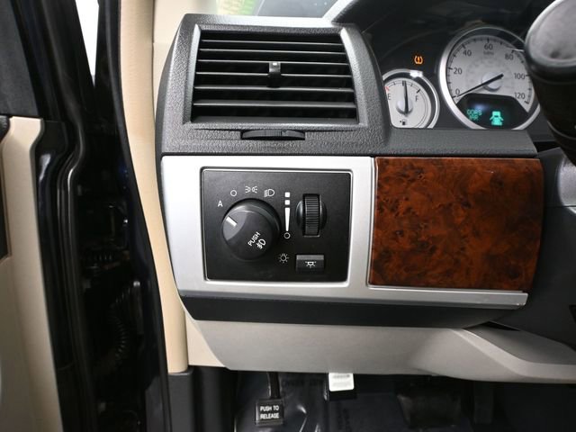 Used 2010 Chrysler Town & Country Touring Plus image 26