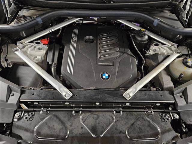 Used 2022 BMW X5 sDrive40i w/ Premium Package RWD image 23