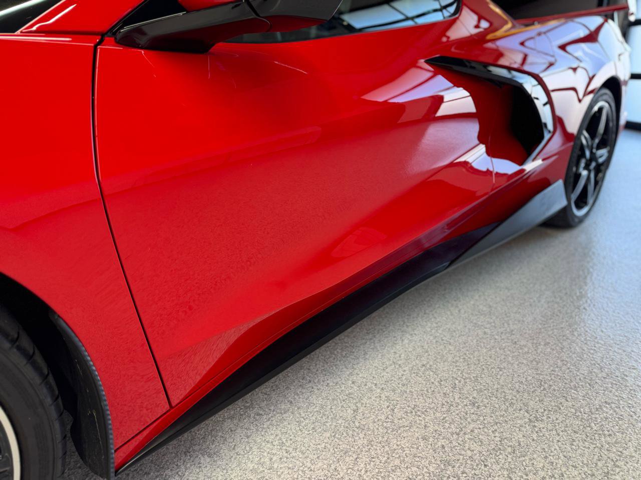 Used 2021 Chevrolet Corvette Stingray Coupe w/ Z51 Performance Package image 14