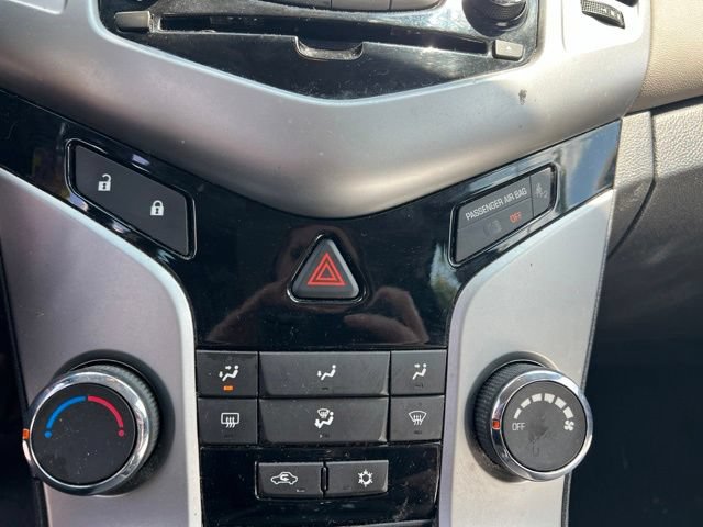 Used 2014 Chevrolet Cruze LS FWD image 18