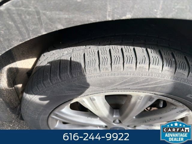 Used 2017 Ford Escape Titanium image 8