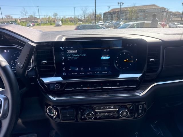 Used 2023 Chevrolet Silverado 1500 LT AWD/4WD image 14