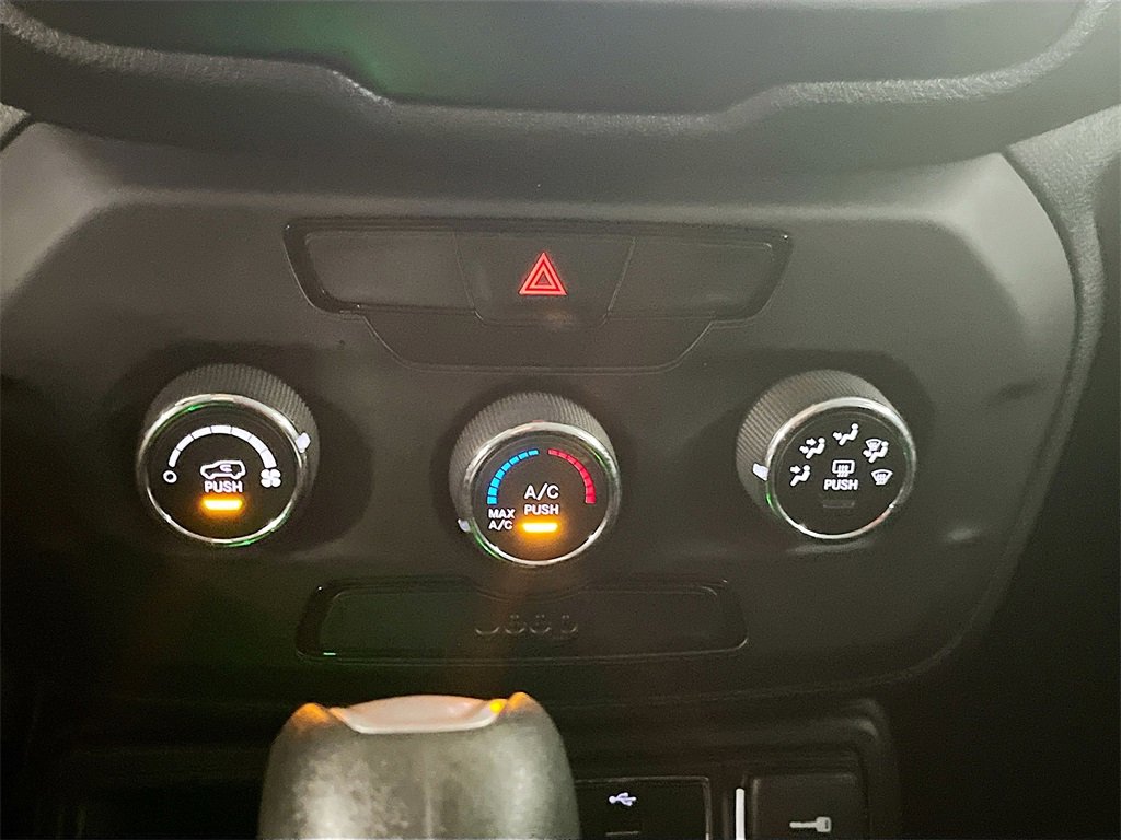 Used 2019 Jeep Renegade Sport w/ Sport Appearance Group image 15