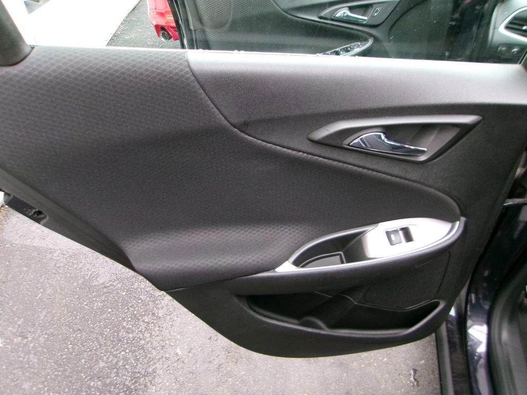 Used 2023 Chevrolet Malibu LT image 12