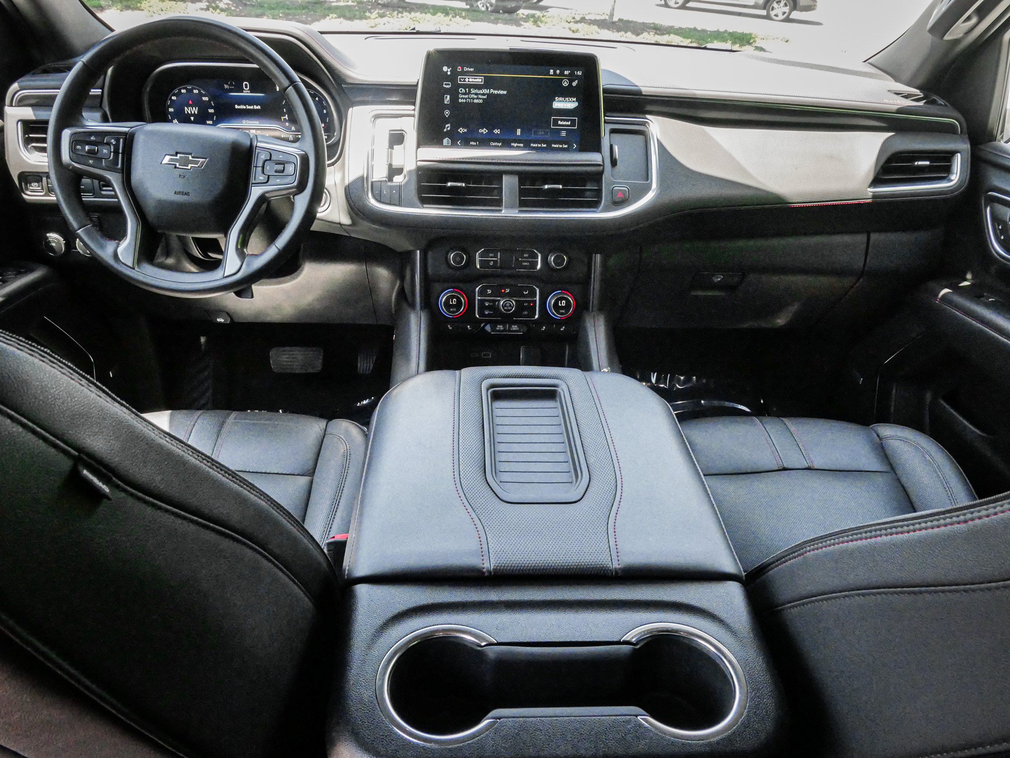 Used 2024 Chevrolet Suburban RST RWD image 28