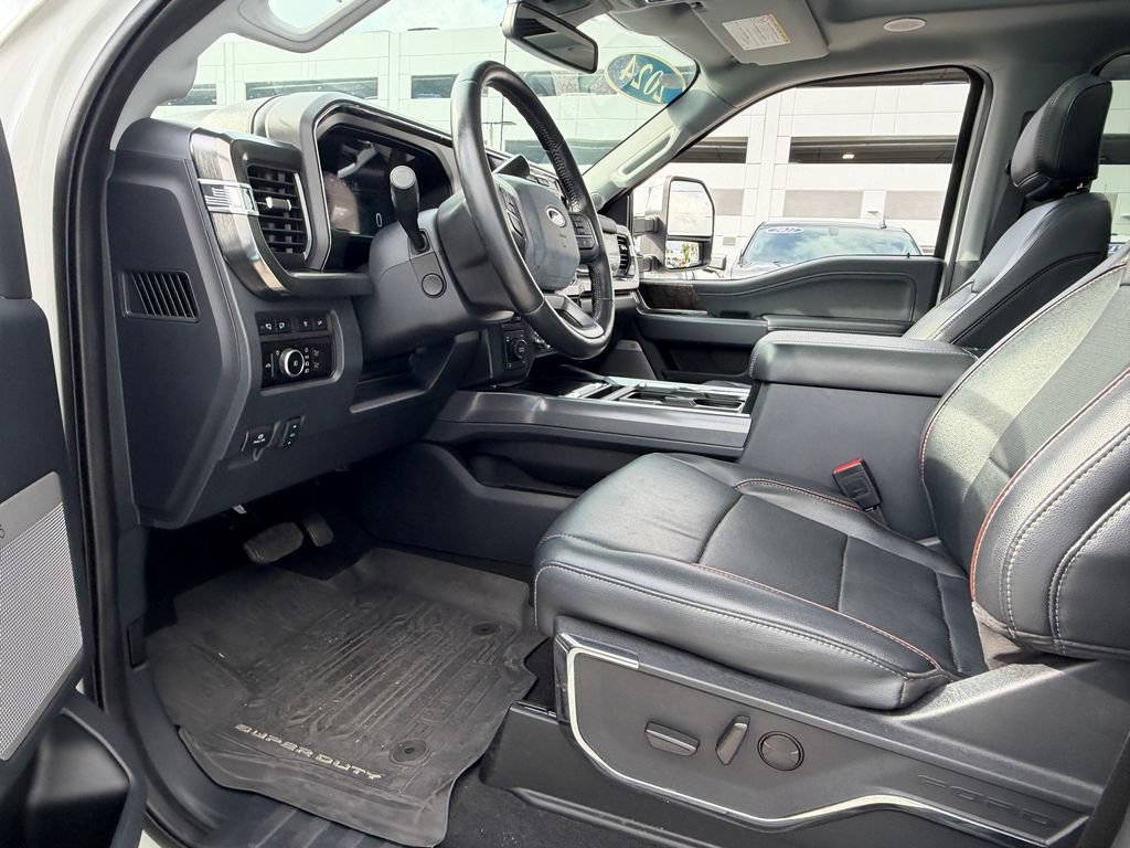 Used 2024 Ford F250 Lariat w/ Lariat Ultimate Package AWD/4WD image 13