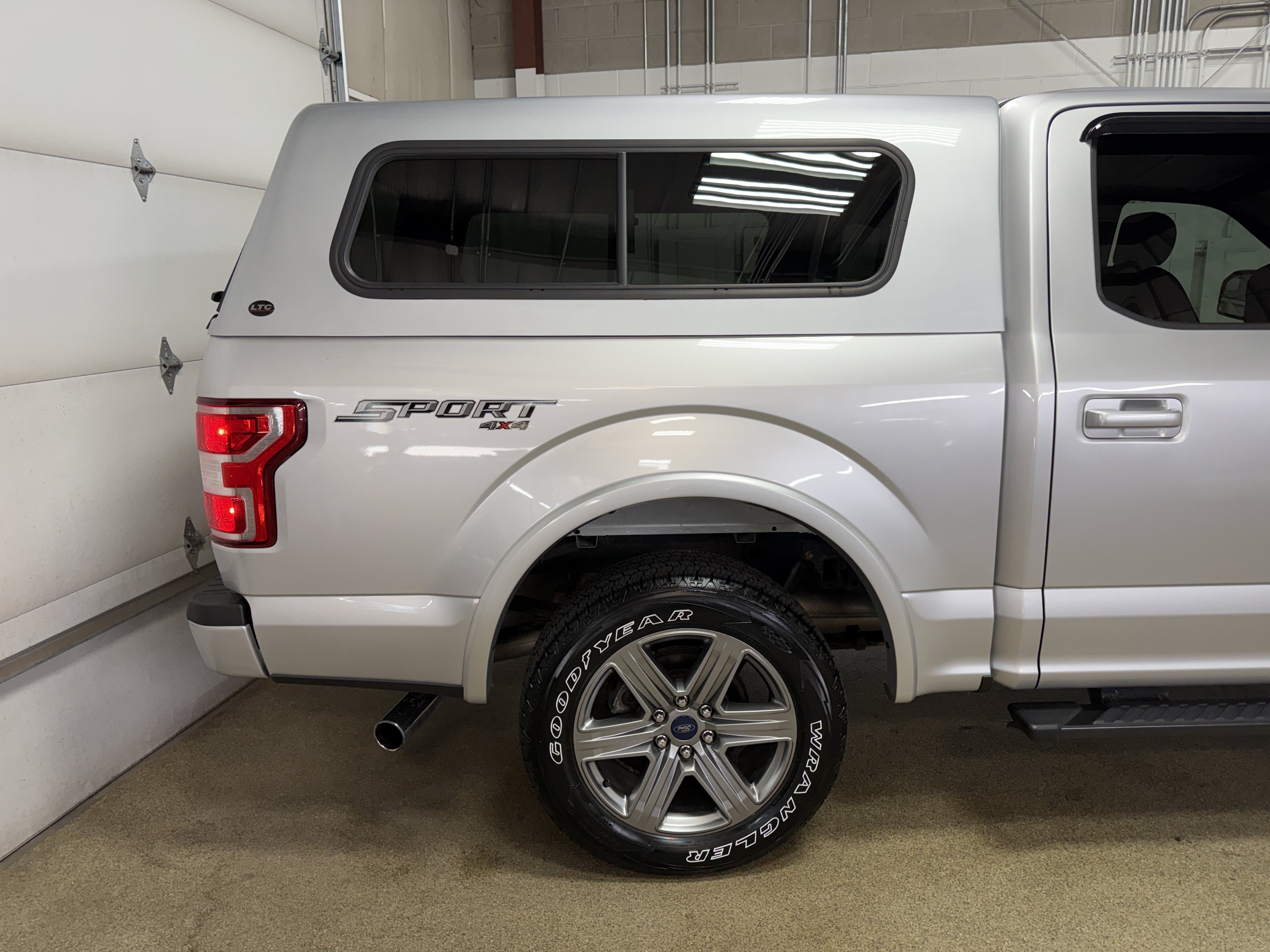Certified 2019 Ford F150 XLT w/ Equipment Group 302A Luxury AWD/4WD image 36