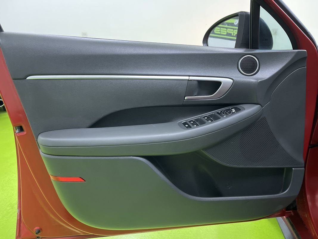 Used 2021 Hyundai Sonata SE image 15