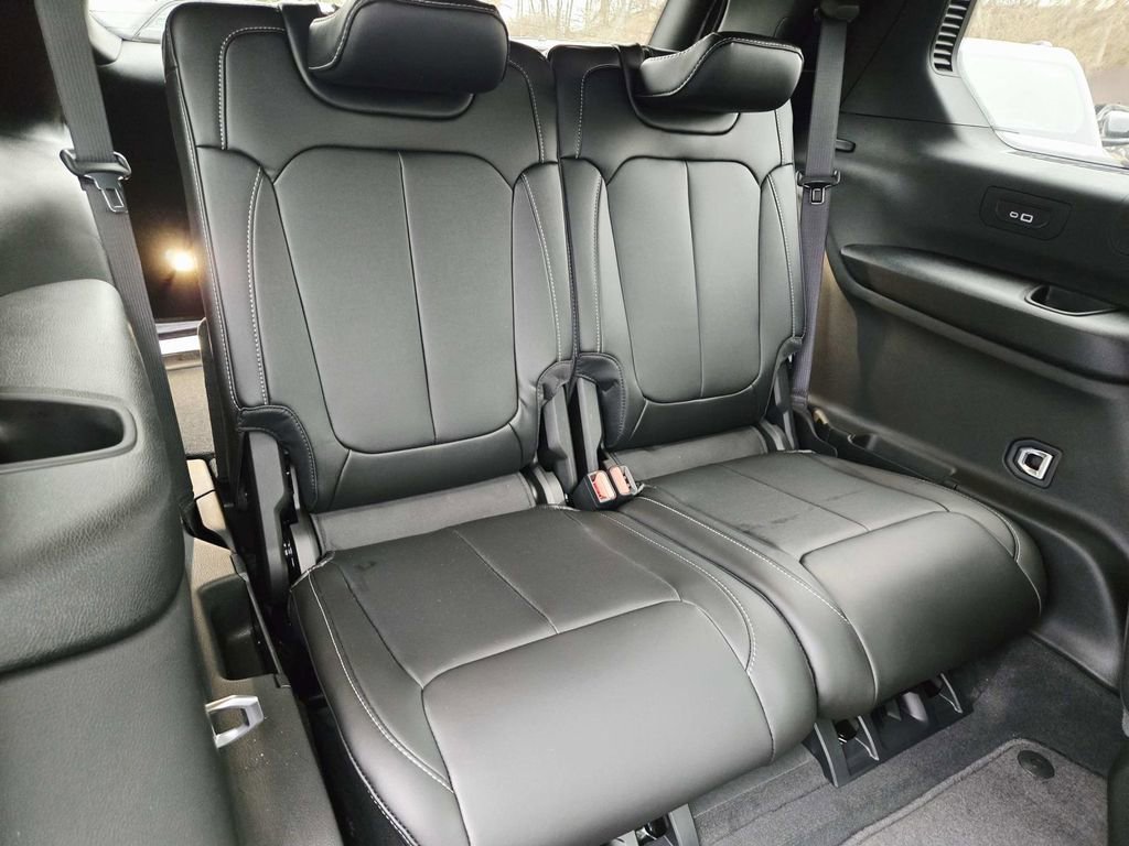 New 2025 Jeep Grand Cherokee L Limited AWD/4WD image 16