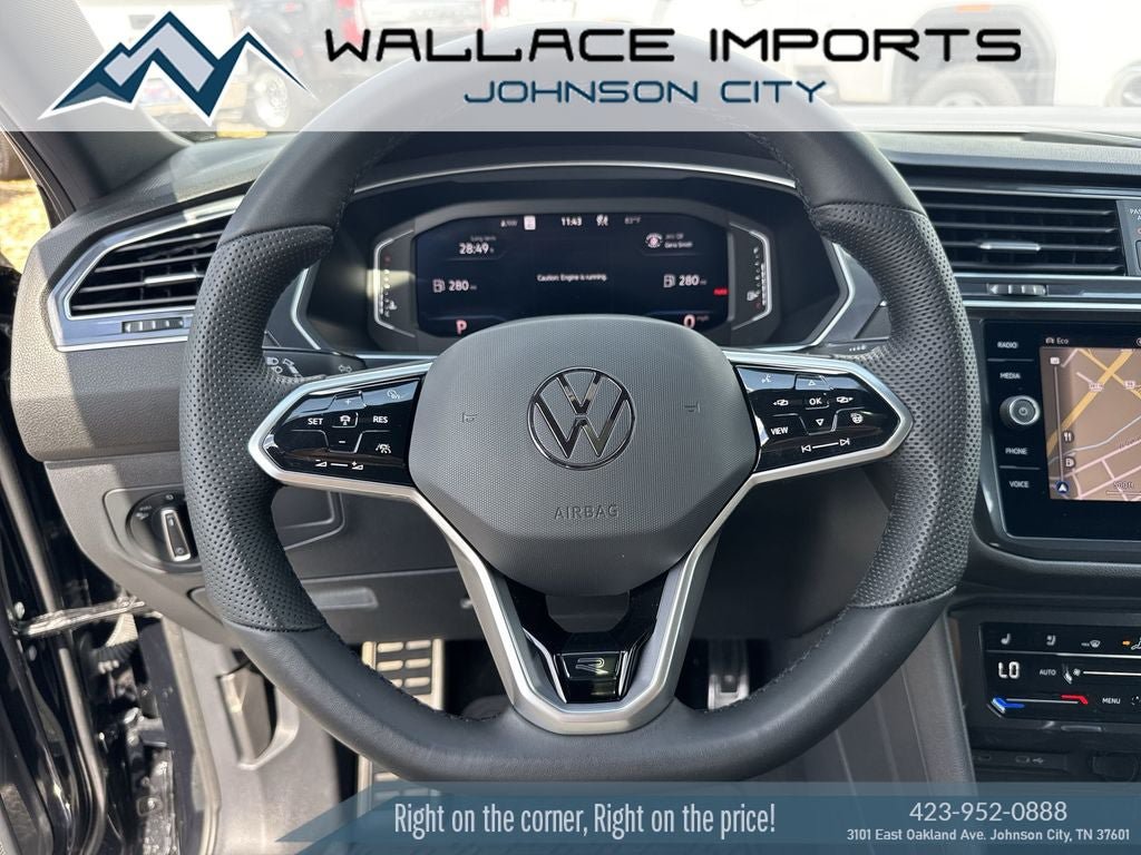 Certified 2024 Volkswagen Tiguan SEL R-Line AWD/4WD image 31