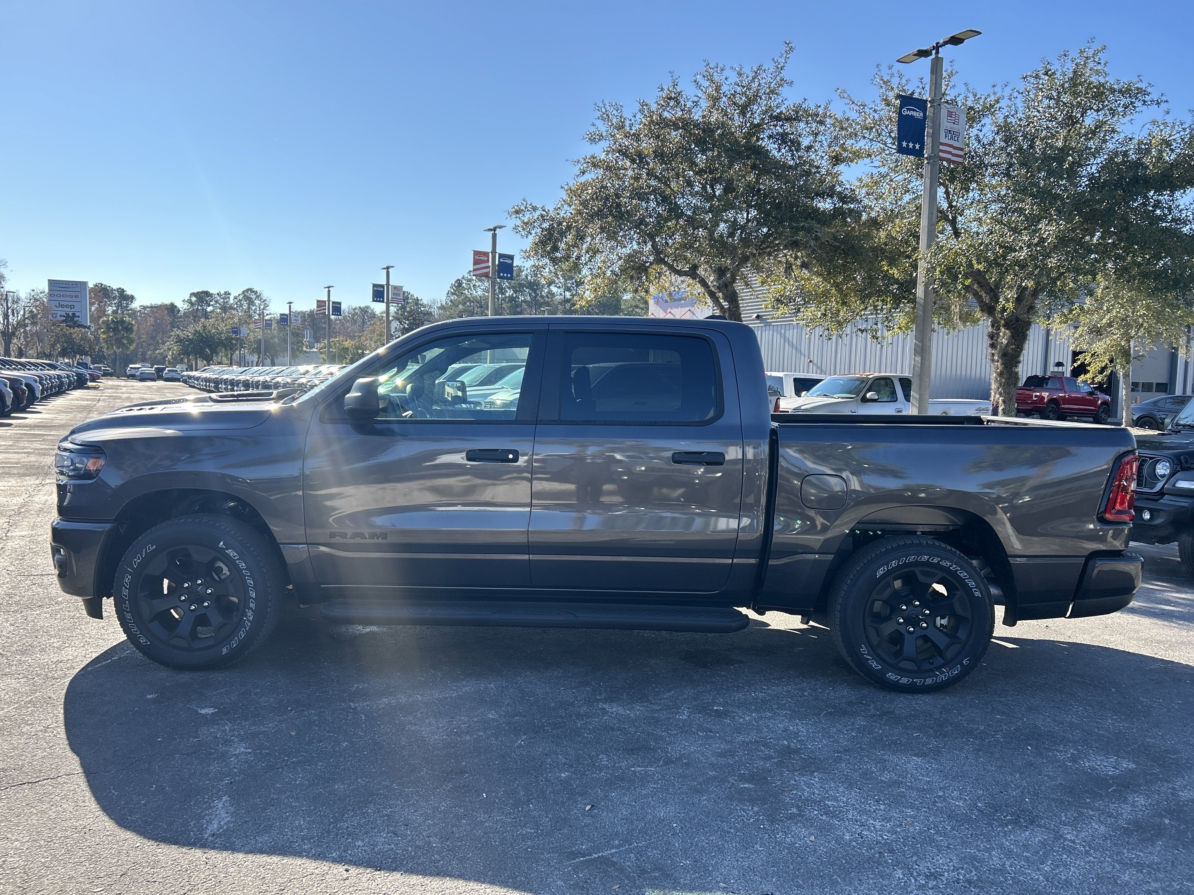 New 2026 RAM 1500 Express image 4