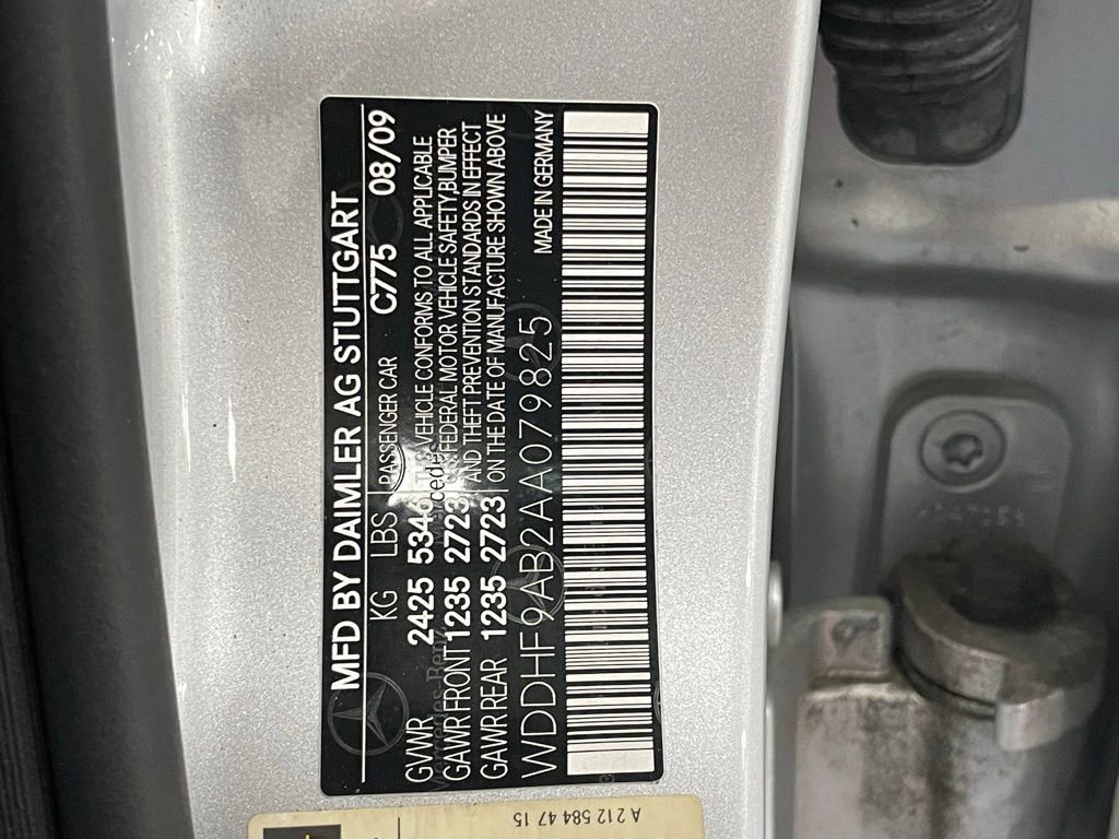 Used 2010 Mercedes-Benz E 550 4MATIC Sedan w/ Premium 2 Pkg image 28