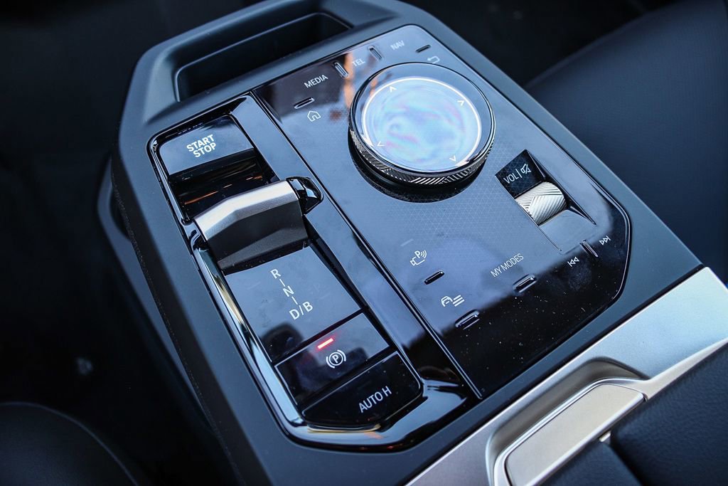 New 2026 BMW iX xDrive45 image 19