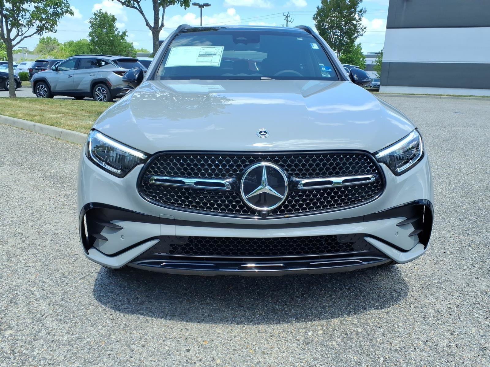 New 2026 Mercedes-Benz GLC 300 4MATIC image 2
