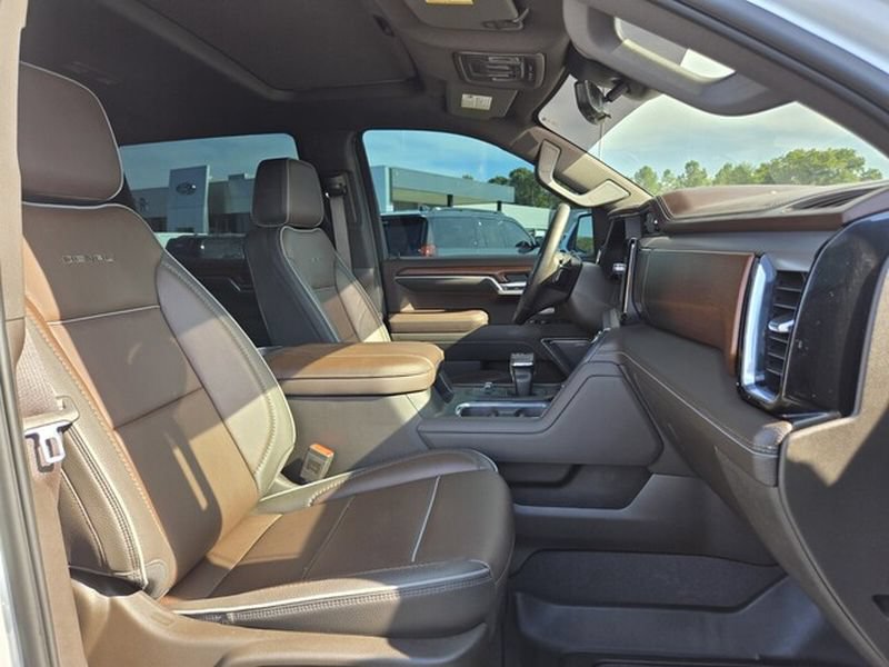 Used 2023 GMC Sierra 1500 Denali w/ Denali Reserve Package AWD/4WD image 19