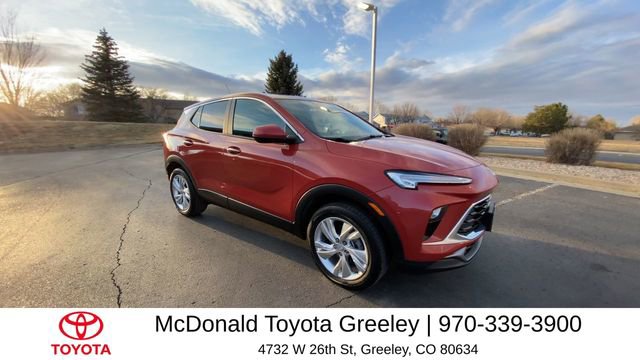 Used 2024 Buick Encore GX Preferred image 2