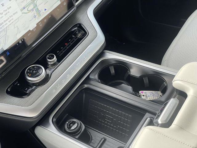 Certified 2025 Ford Expedition Platinum image 20