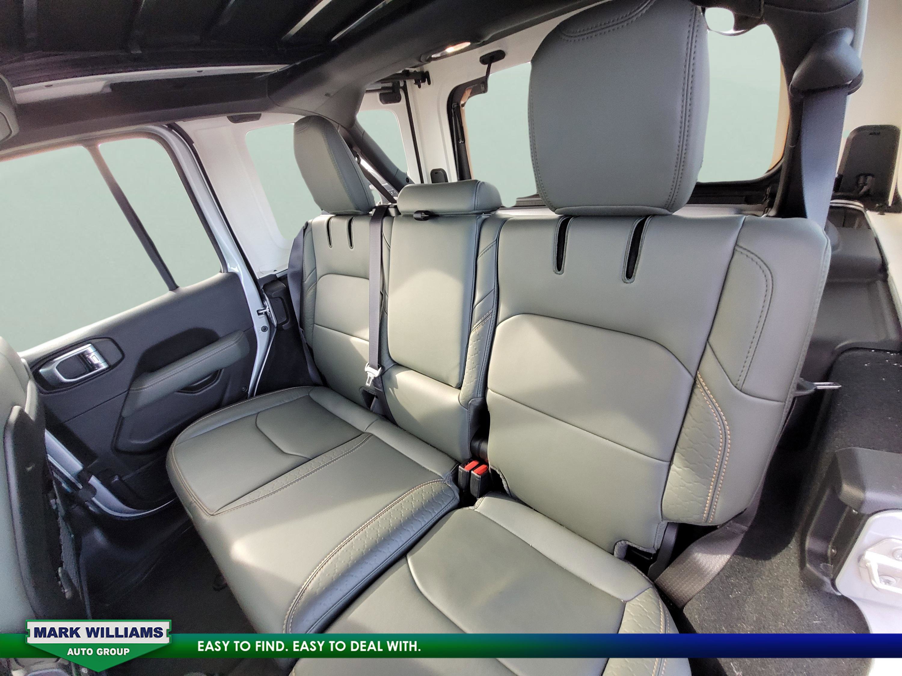 Used 2024 Jeep Wrangler High Altitude image 18