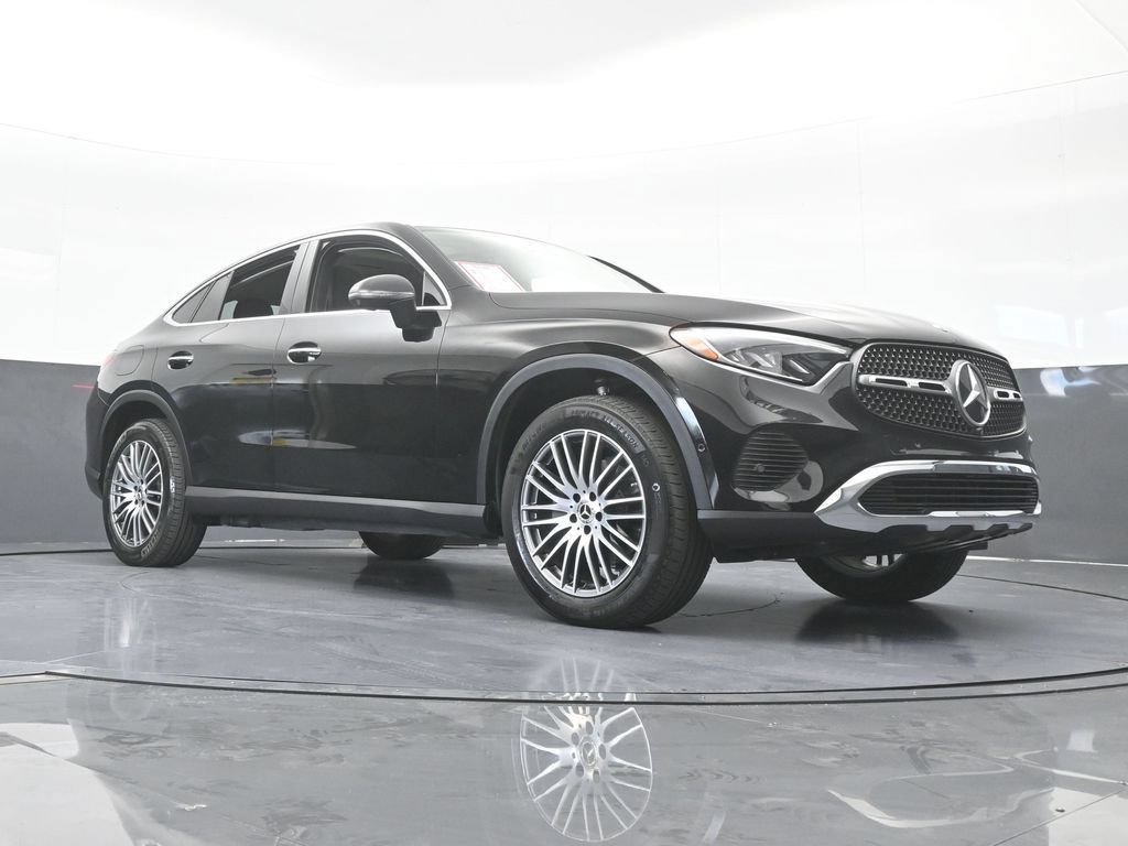 Used 2025 Mercedes-Benz GLC 300 4MATIC image 64