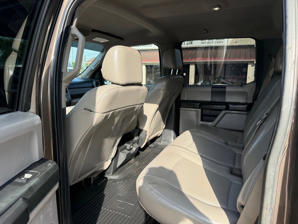 Used 2017 Ford F350 4x4 Crew Cab DRW Super Duty image 15
