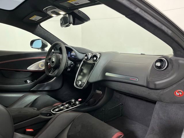 Used 2023 McLaren GT image 20